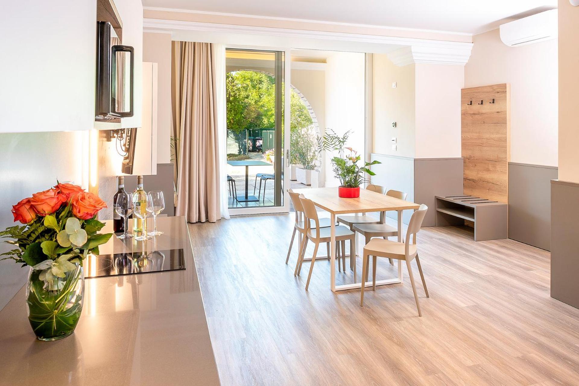 Residenza Panorama Aparthotel Costermano Kültér fotó