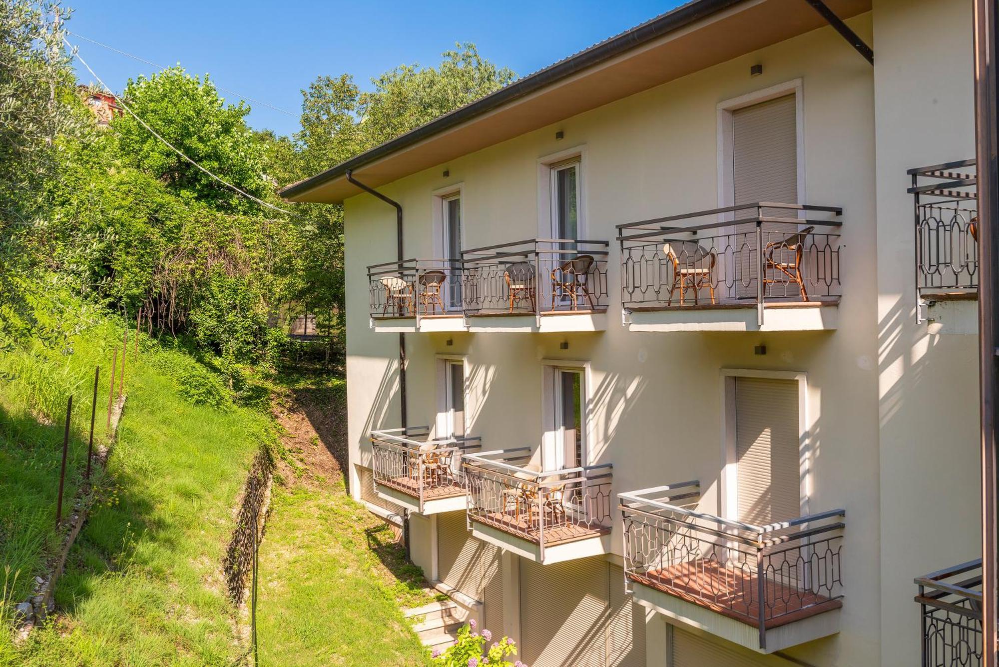 Residenza Panorama Aparthotel Costermano Kültér fotó